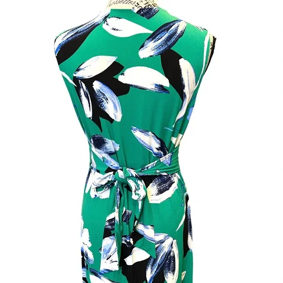 Eliza J Maxi Dress - Picture 14 of 14